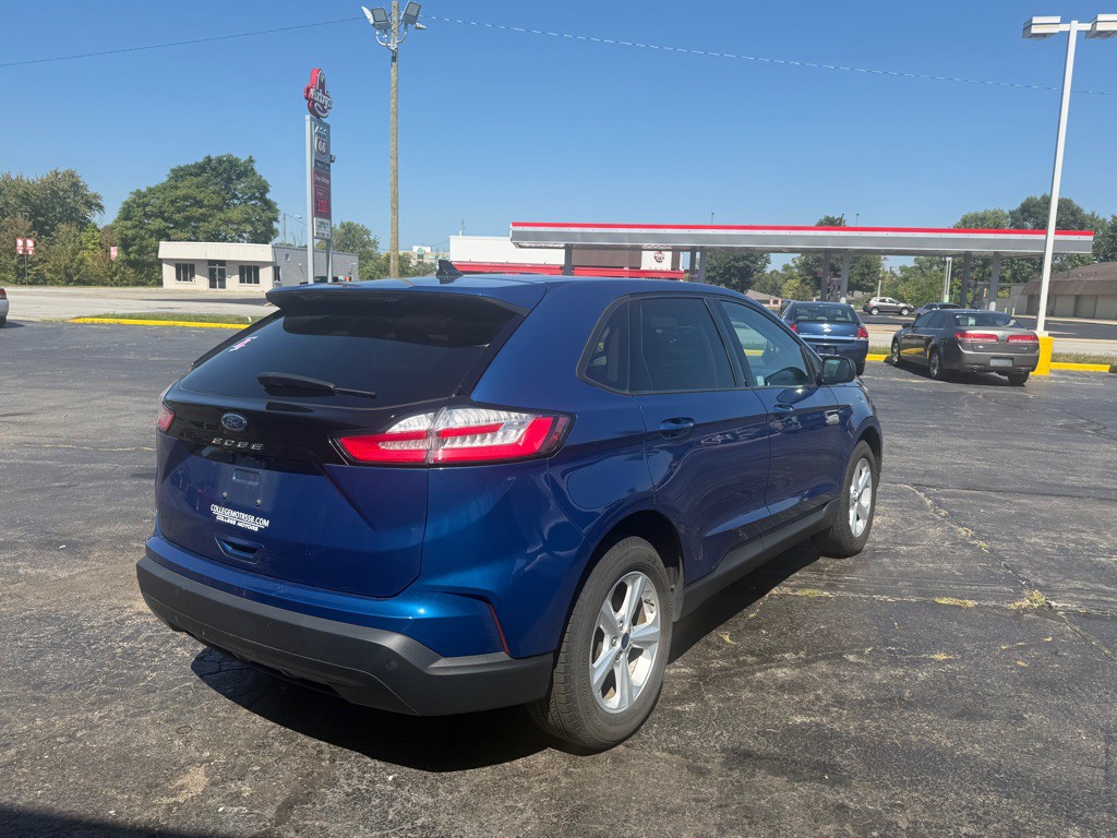 2021 Ford Edge Image 6