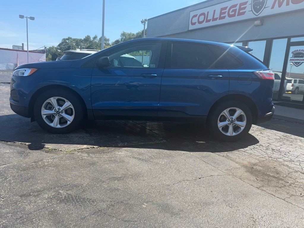 2021 Ford Edge Image 8