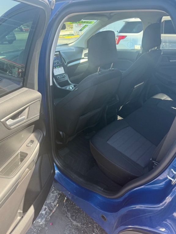 2021 Ford Edge Image 9