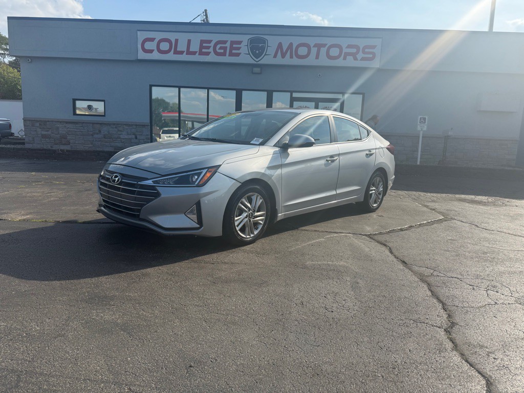 2020 Hyundai Elantra Image 1