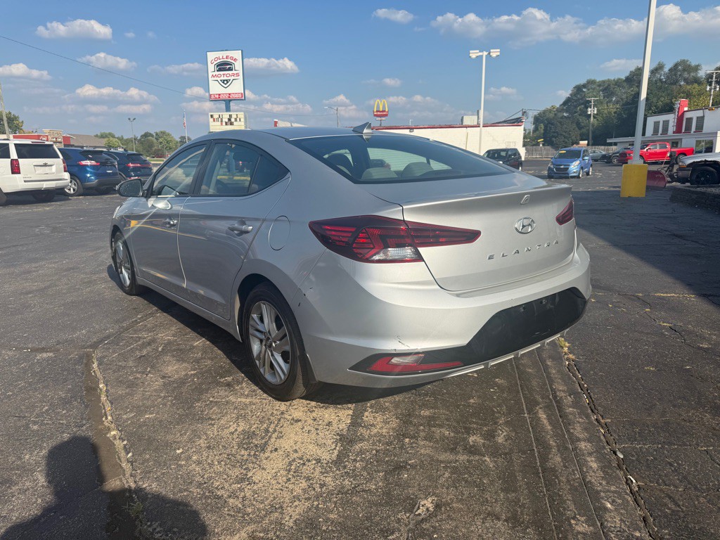 2020 Hyundai Elantra Image 4