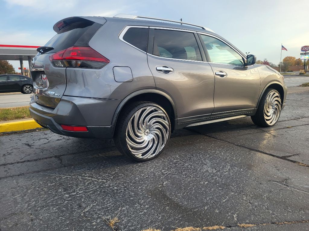 2020 Nissan Rogue Image 11