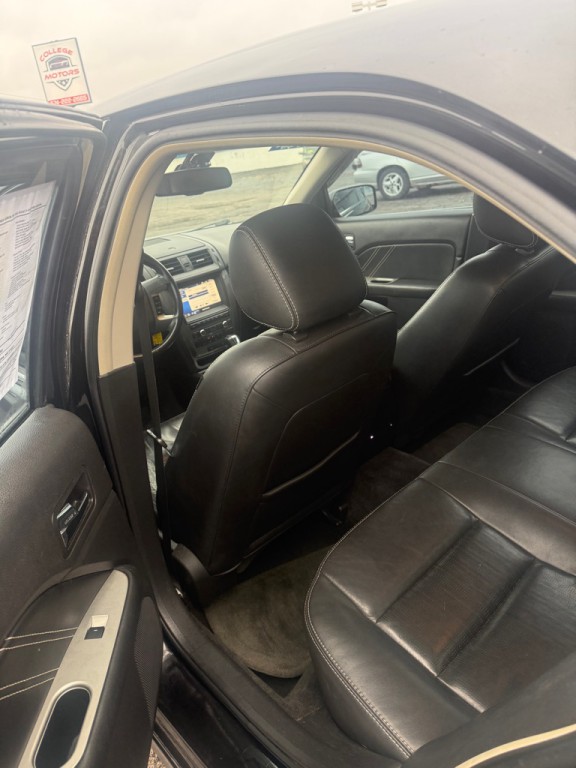 2011 Ford Fusion Image 23