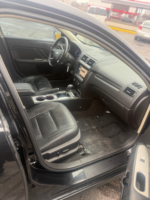 2011 Ford Fusion Image 24