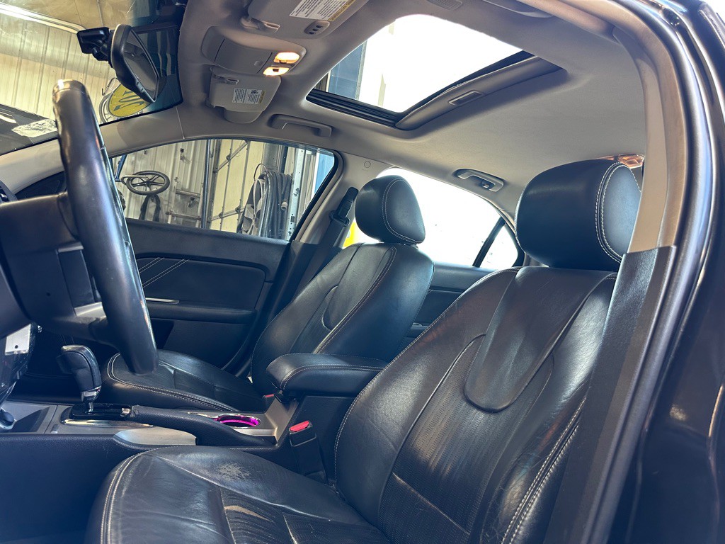 2011 Ford Fusion Image 14