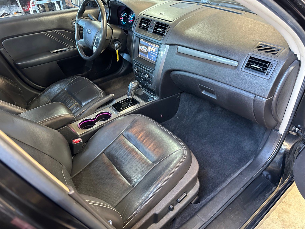 2011 Ford Fusion Image 18