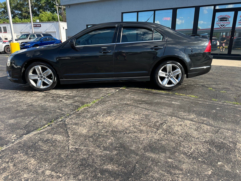 2011 Ford Fusion Image 11