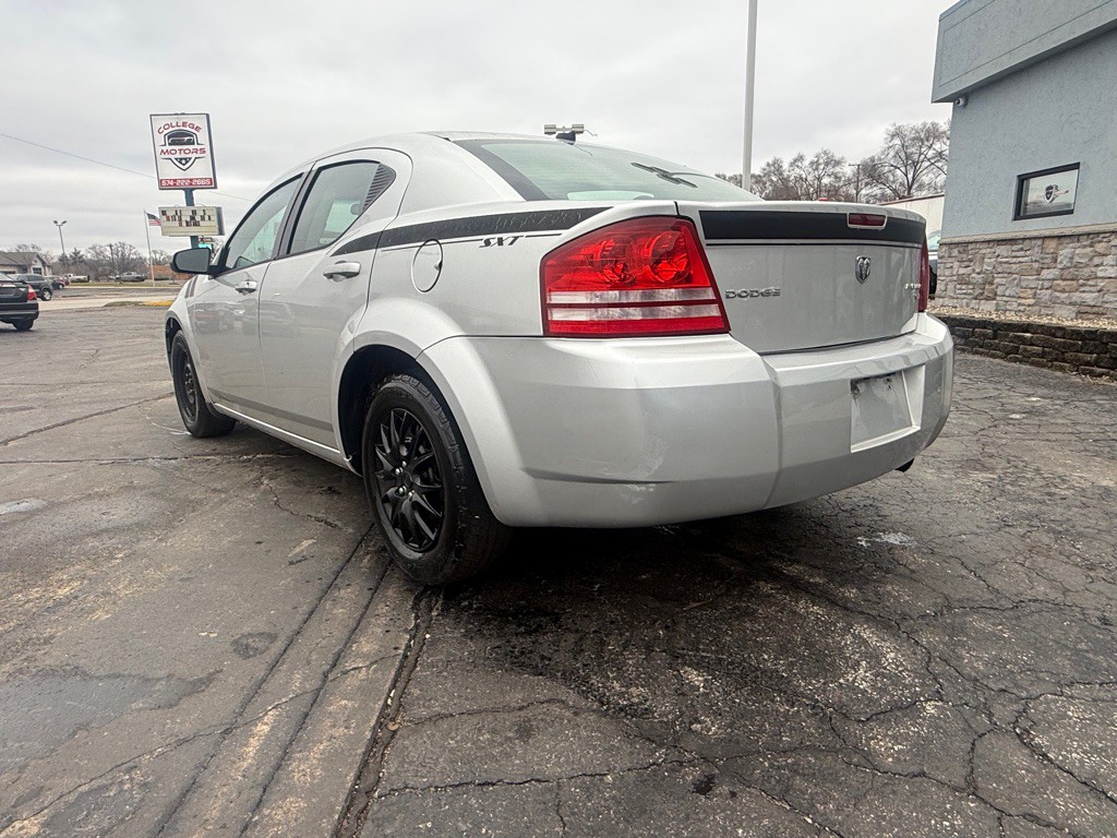 2010 Dodge Avenger Image 17