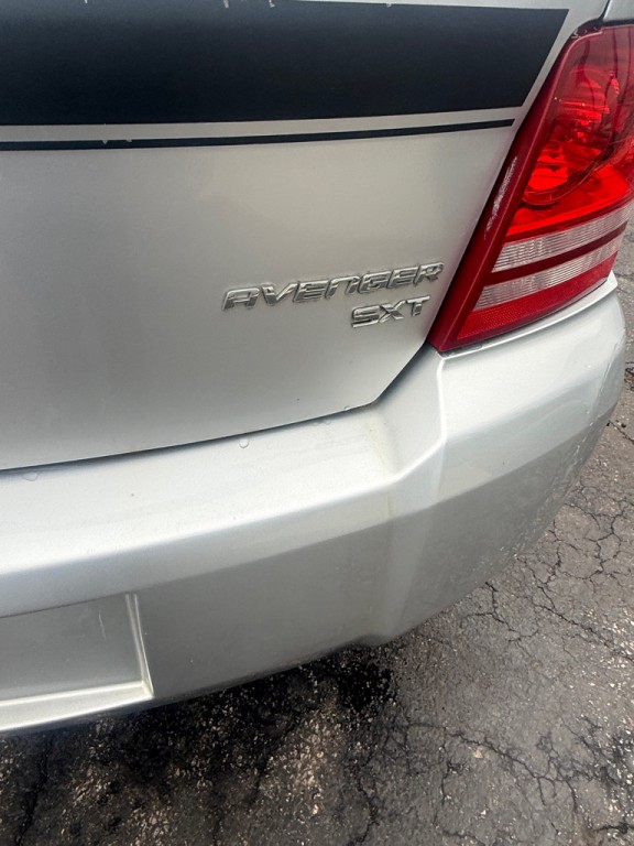 2010 Dodge Avenger Image 18