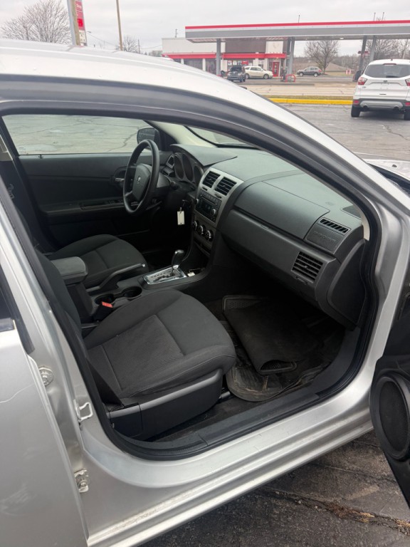 2010 Dodge Avenger Image 21