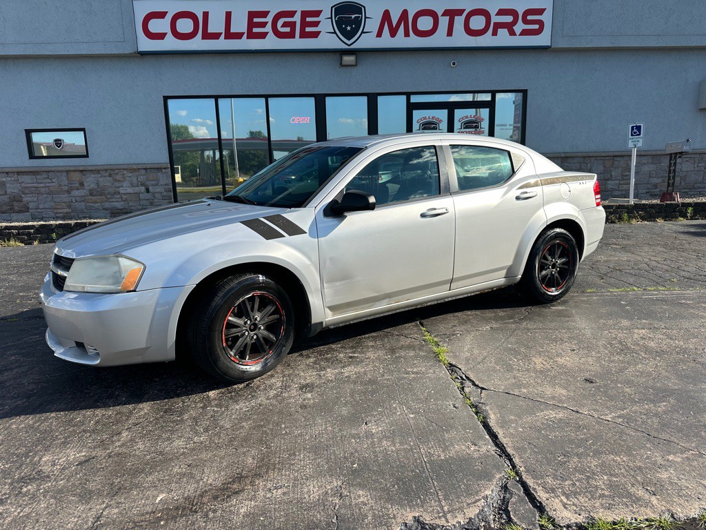 2010 Dodge Avenger Image 2