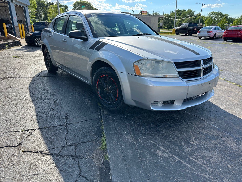 2010 Dodge Avenger Image 4