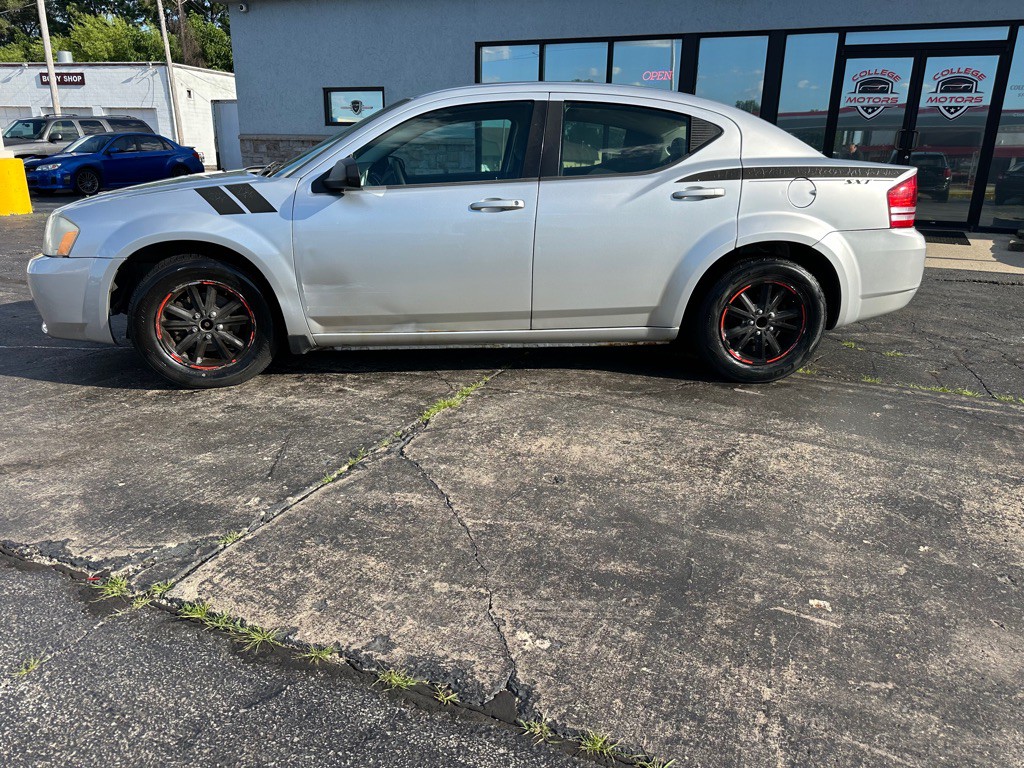 2010 Dodge Avenger Image 10