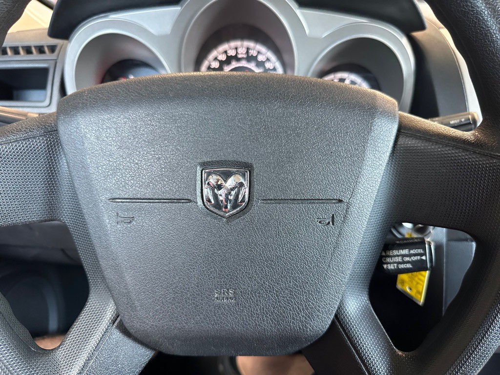 2010 Dodge Avenger Image 20
