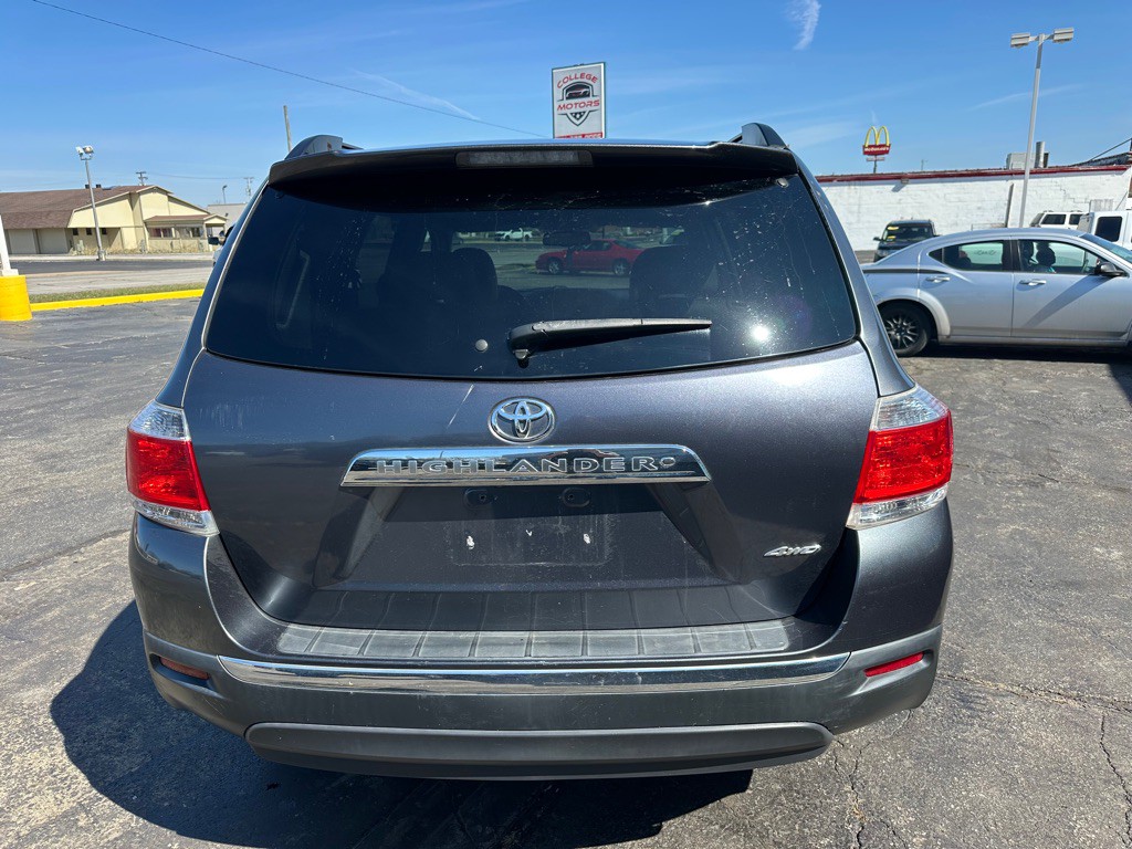 2013 Toyota Highlander Image 5