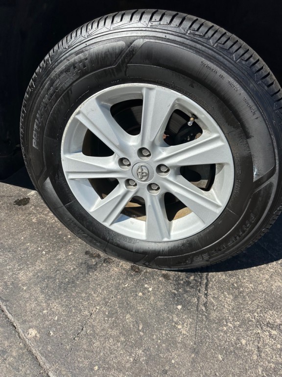 2013 Toyota Highlander Image 8