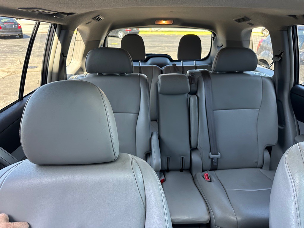 2013 Toyota Highlander Image 19