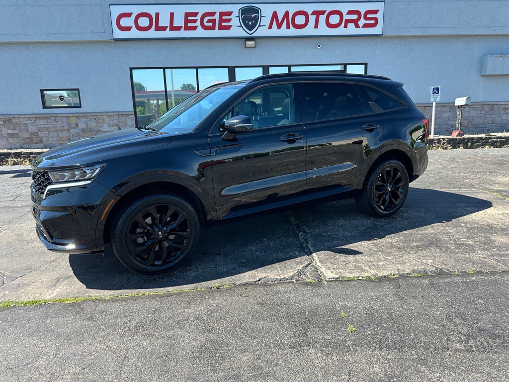 2021 Kia Sorento Image 2