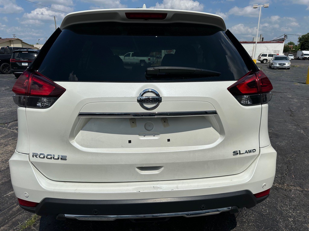 2019 Nissan Rogue Image 7