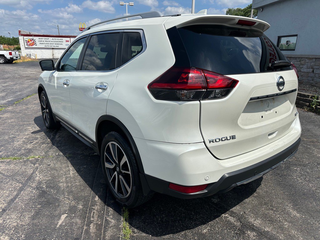2019 Nissan Rogue Image 8