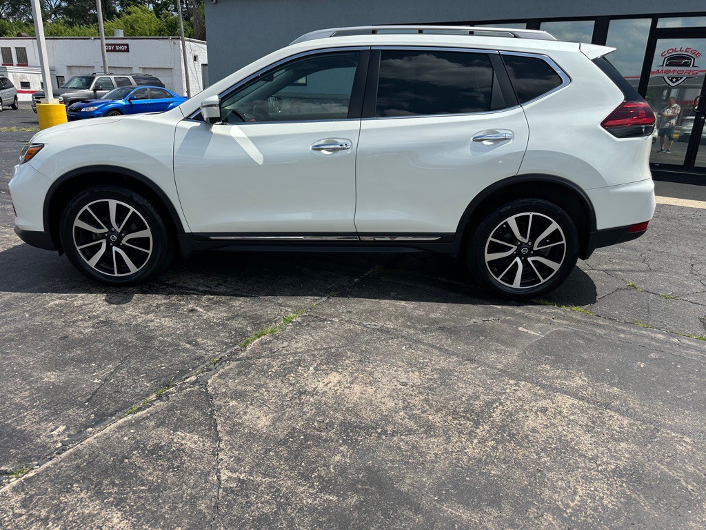 2019 Nissan Rogue Image 10