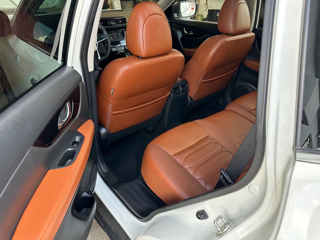 2019 Nissan Rogue Image 13