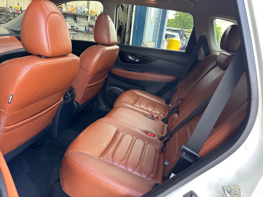 2019 Nissan Rogue Image 14