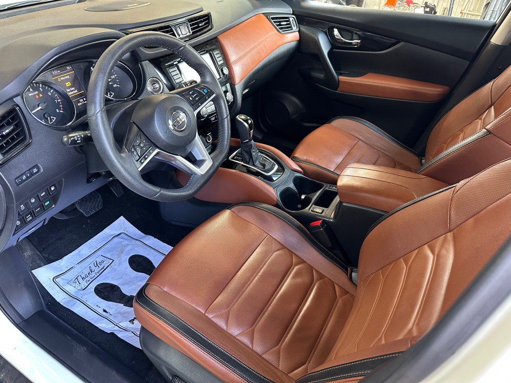 2019 Nissan Rogue Image 17