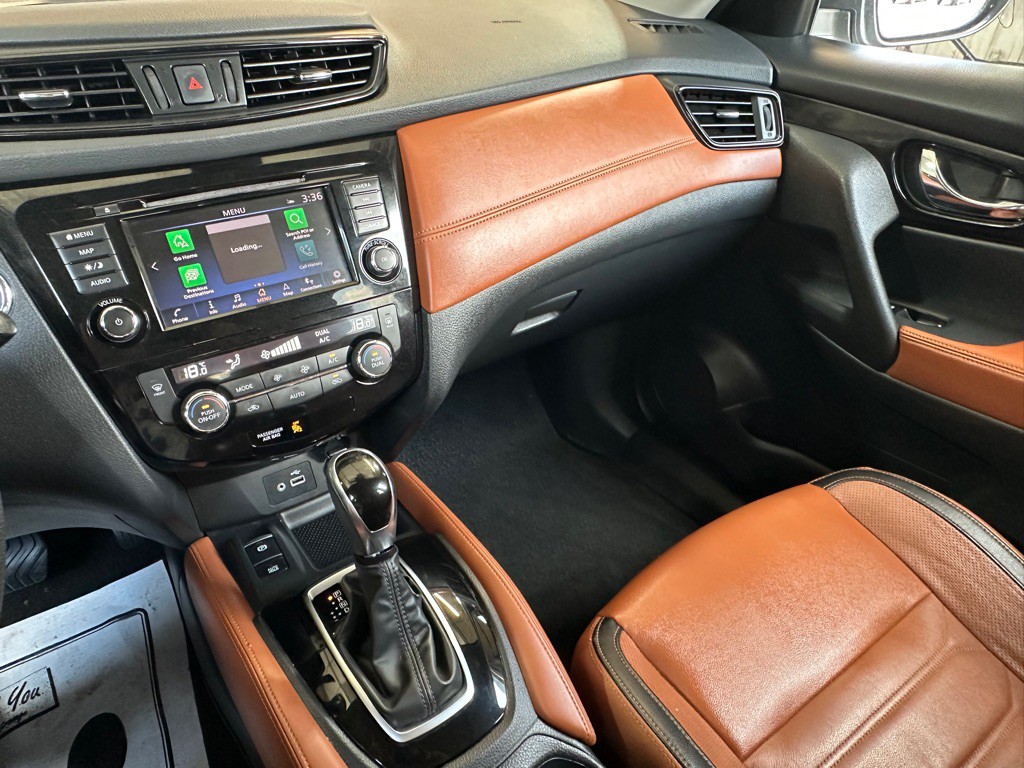2019 Nissan Rogue Image 21