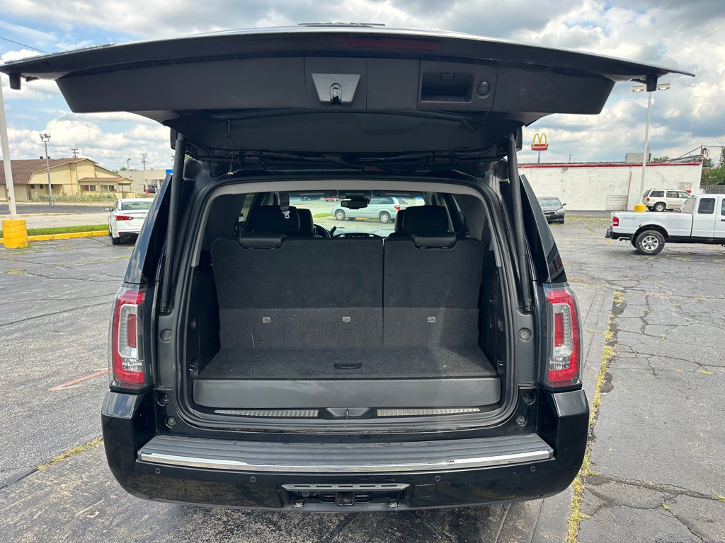 2016 GMC Yukon Image 12