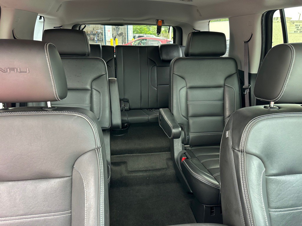2016 GMC Yukon Image 24