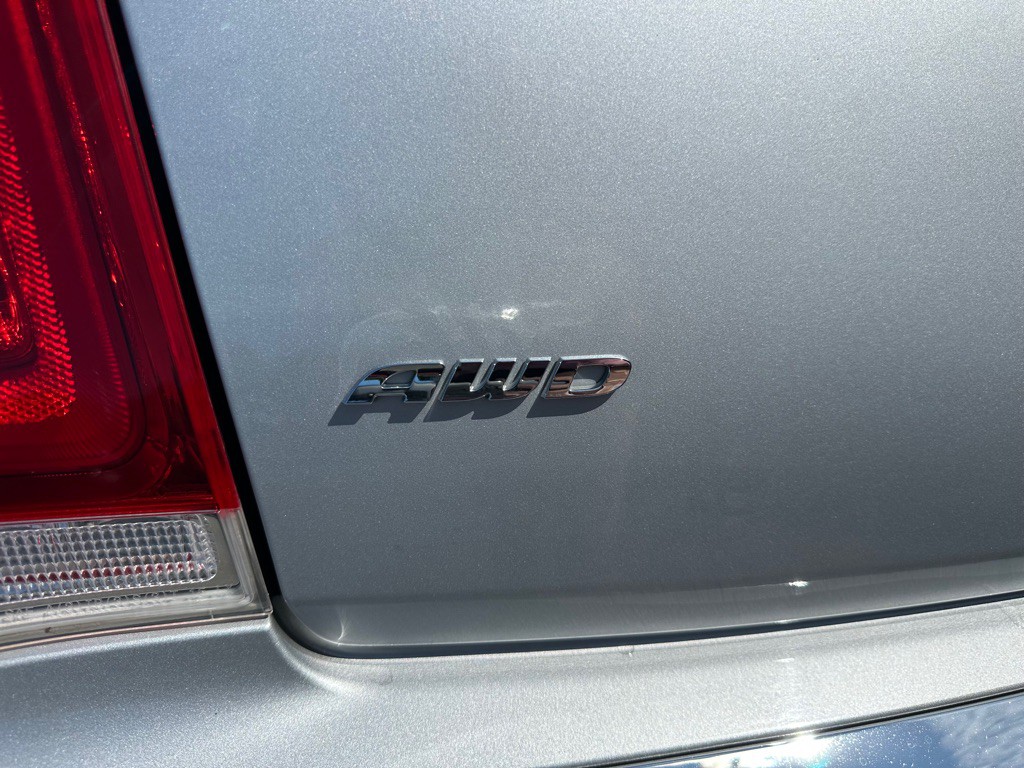 2021 Chrysler 300 Image 13