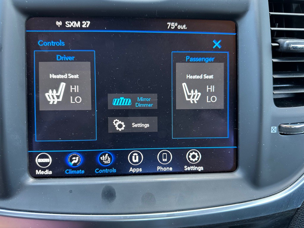 2021 Chrysler 300 Image 22