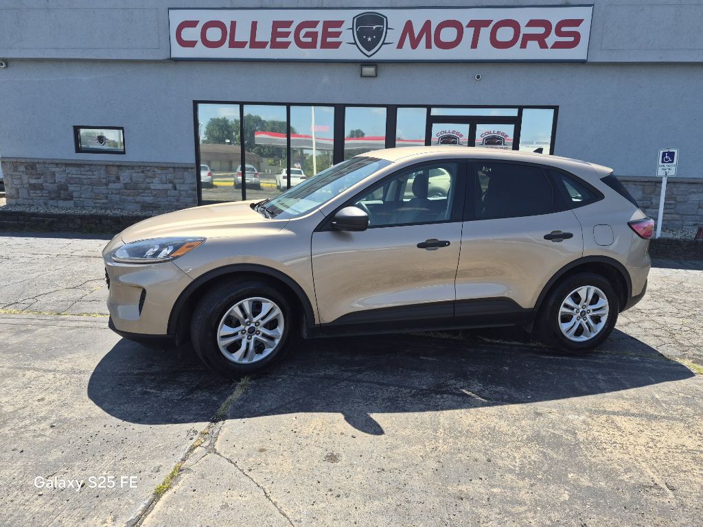 2021 Ford Escape Image 2