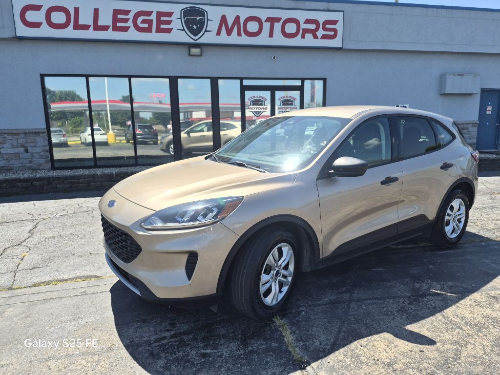 2021 Ford Escape Image 3