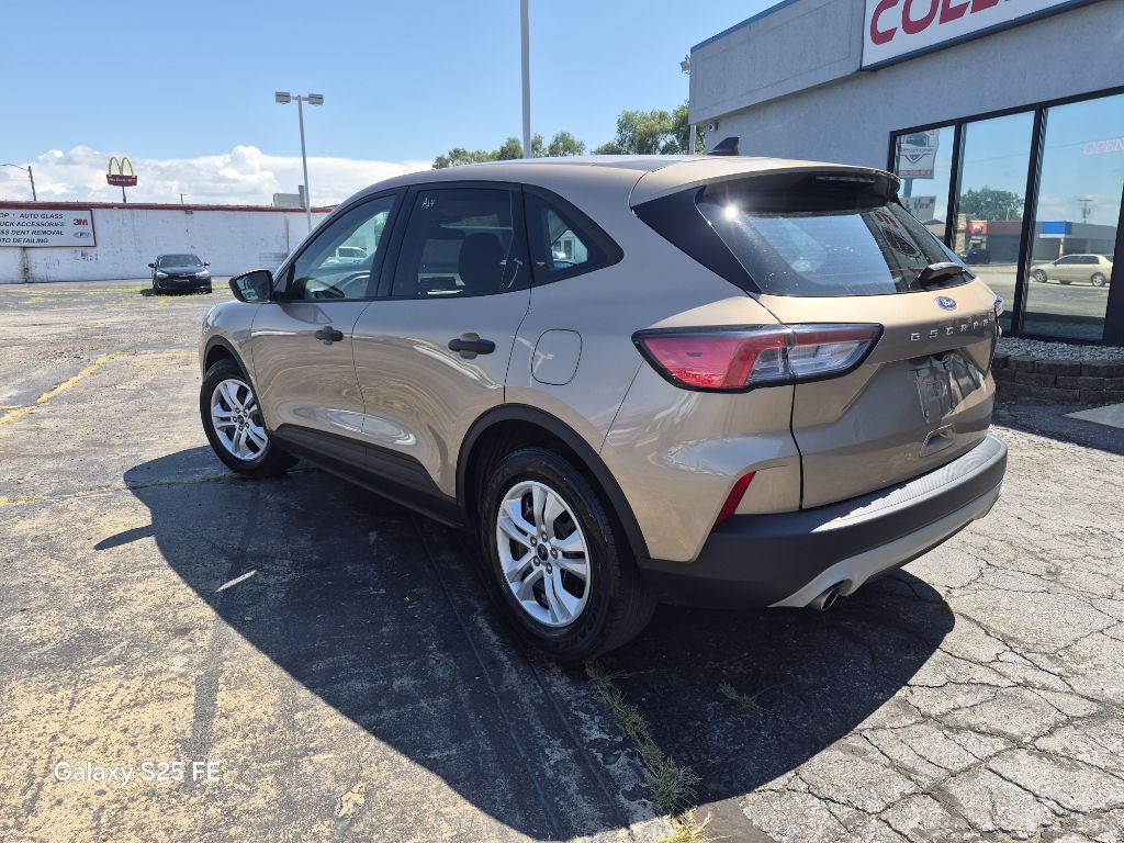 2021 Ford Escape Image 4