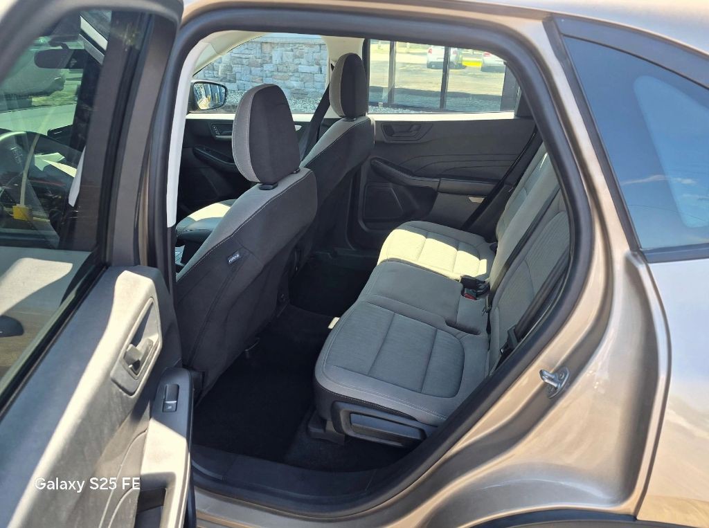 2021 Ford Escape Image 11