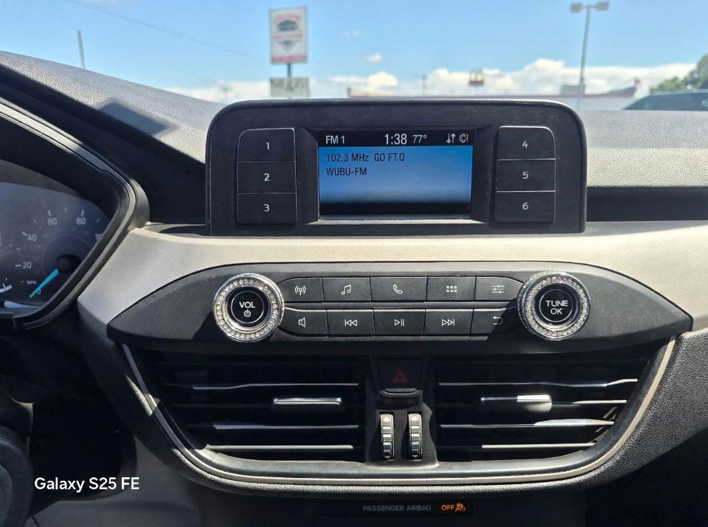 2021 Ford Escape Image 12