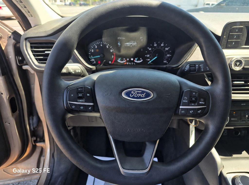 2021 Ford Escape Image 15