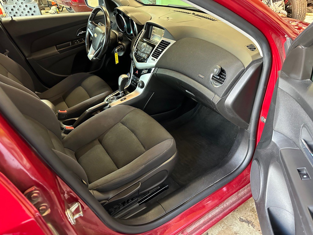 2014 Chevrolet Cruze Image 17