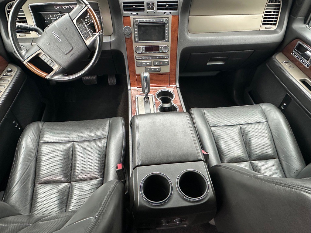 2013 Lincoln Navigator Image 15