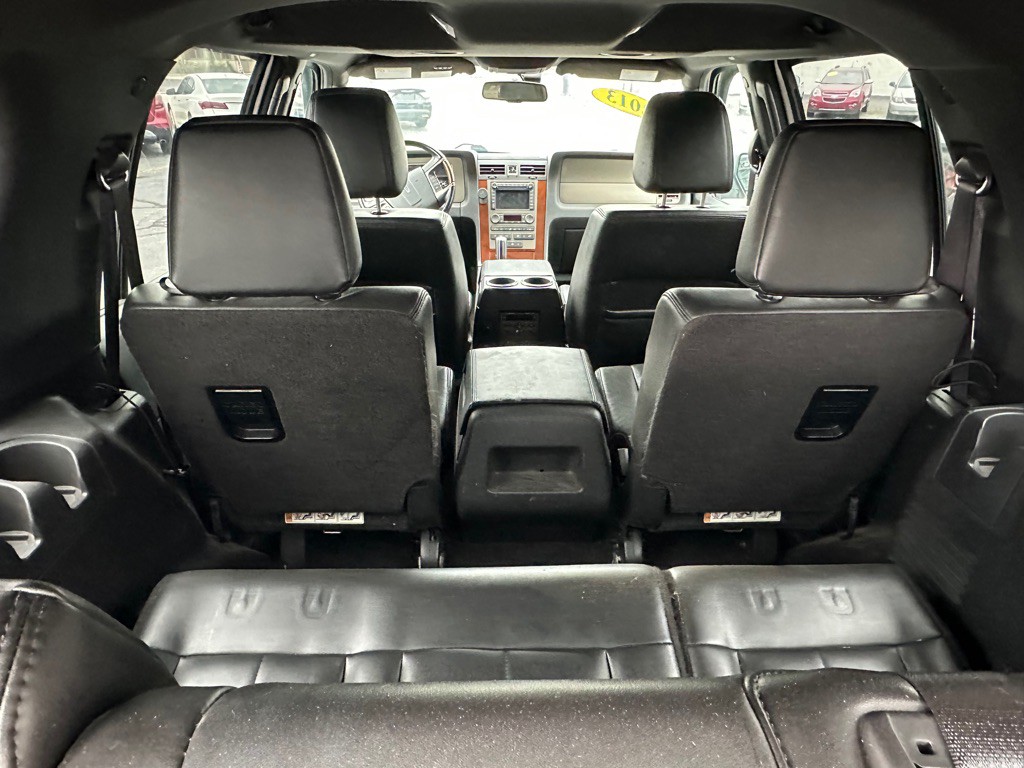 2013 Lincoln Navigator Image 18