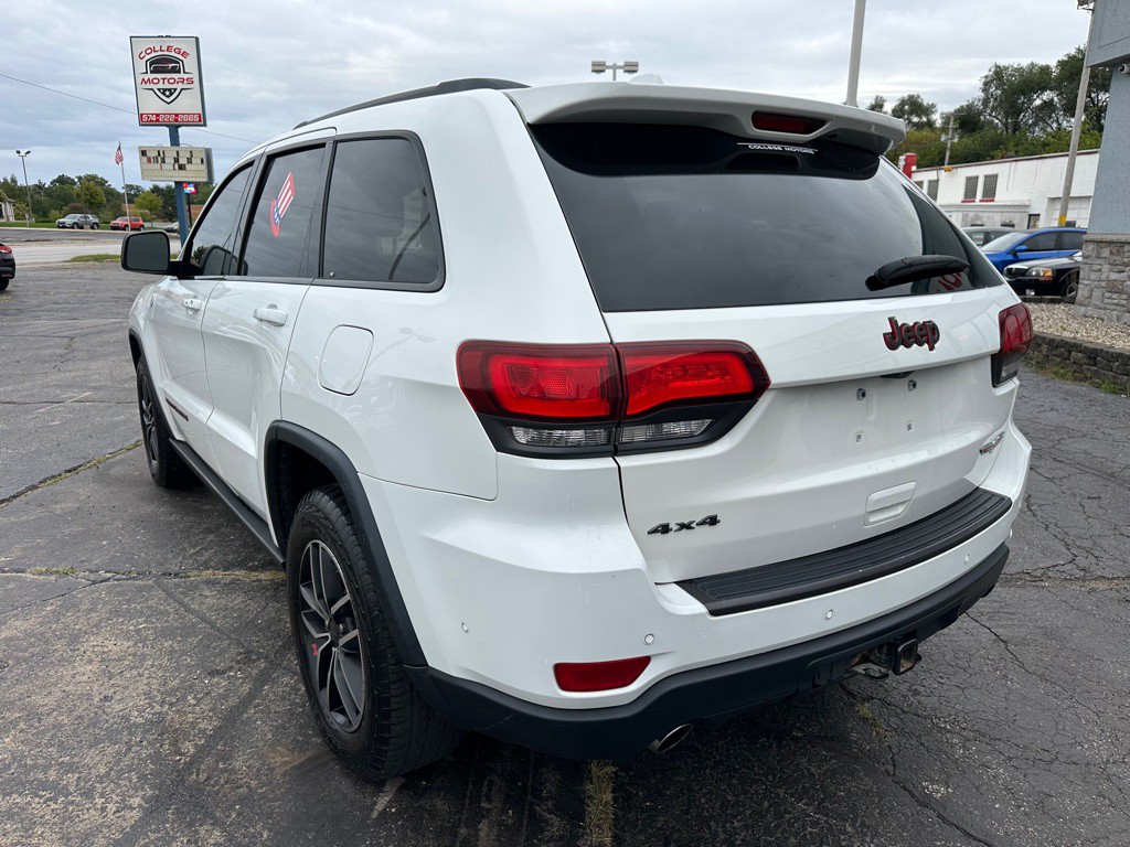 2019 Jeep Grand Cherokee Image 9