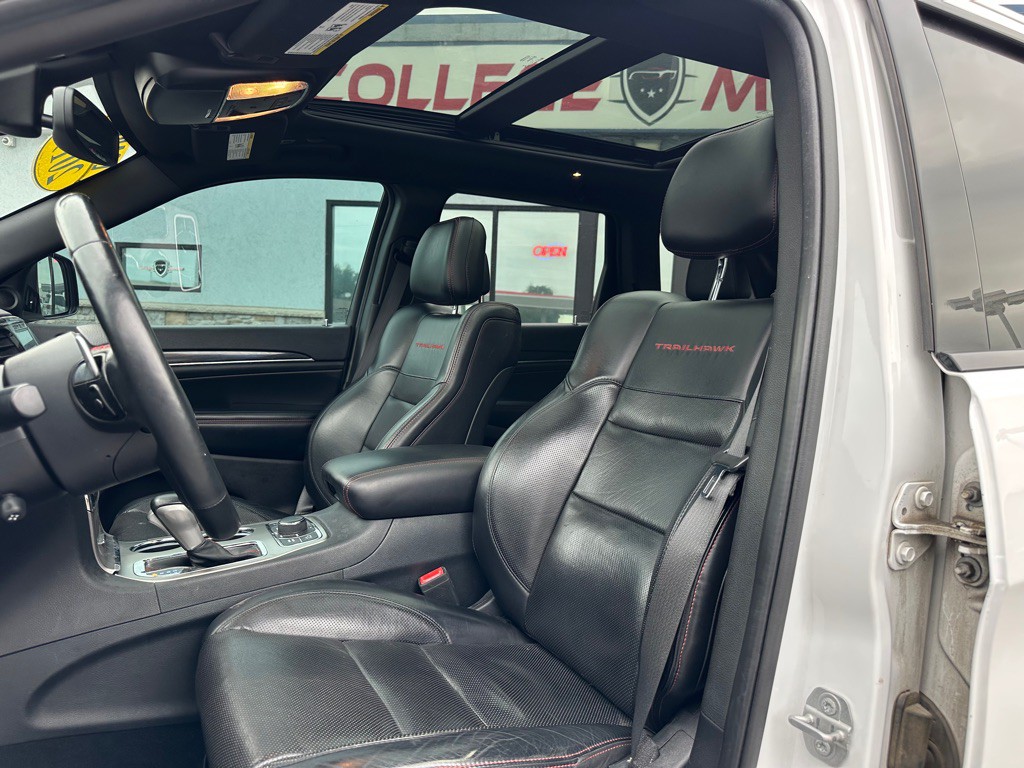2019 Jeep Grand Cherokee Image 12