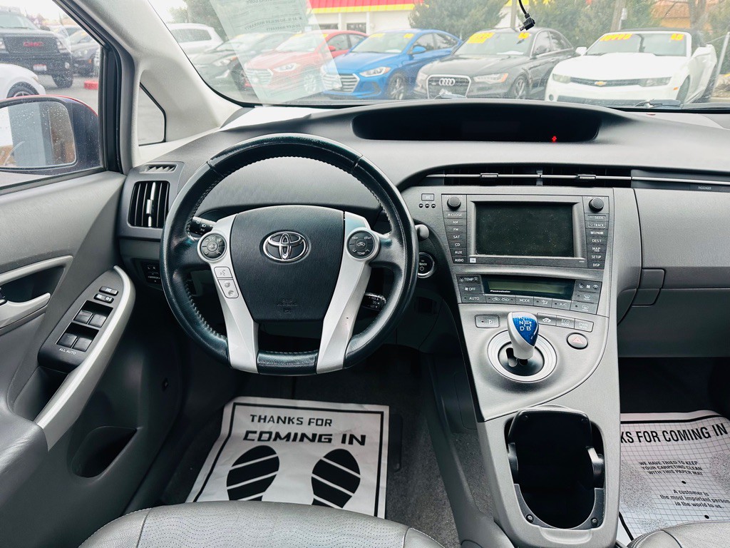 2010 Toyota Prius Image 10