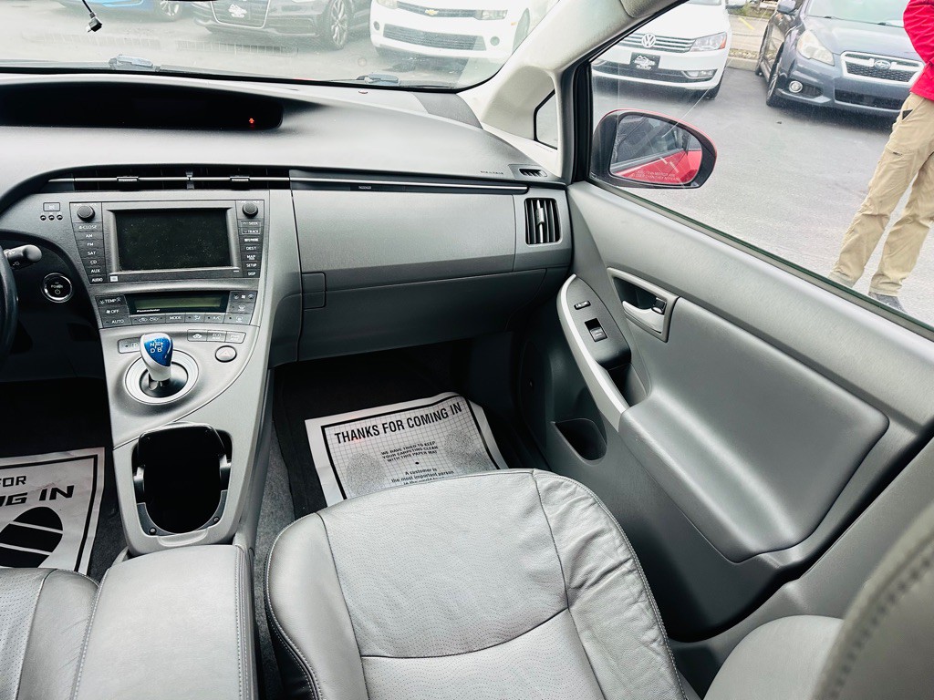 2010 Toyota Prius Image 15
