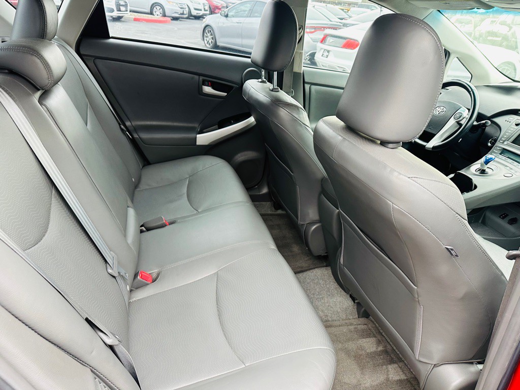 2010 Toyota Prius Image 16