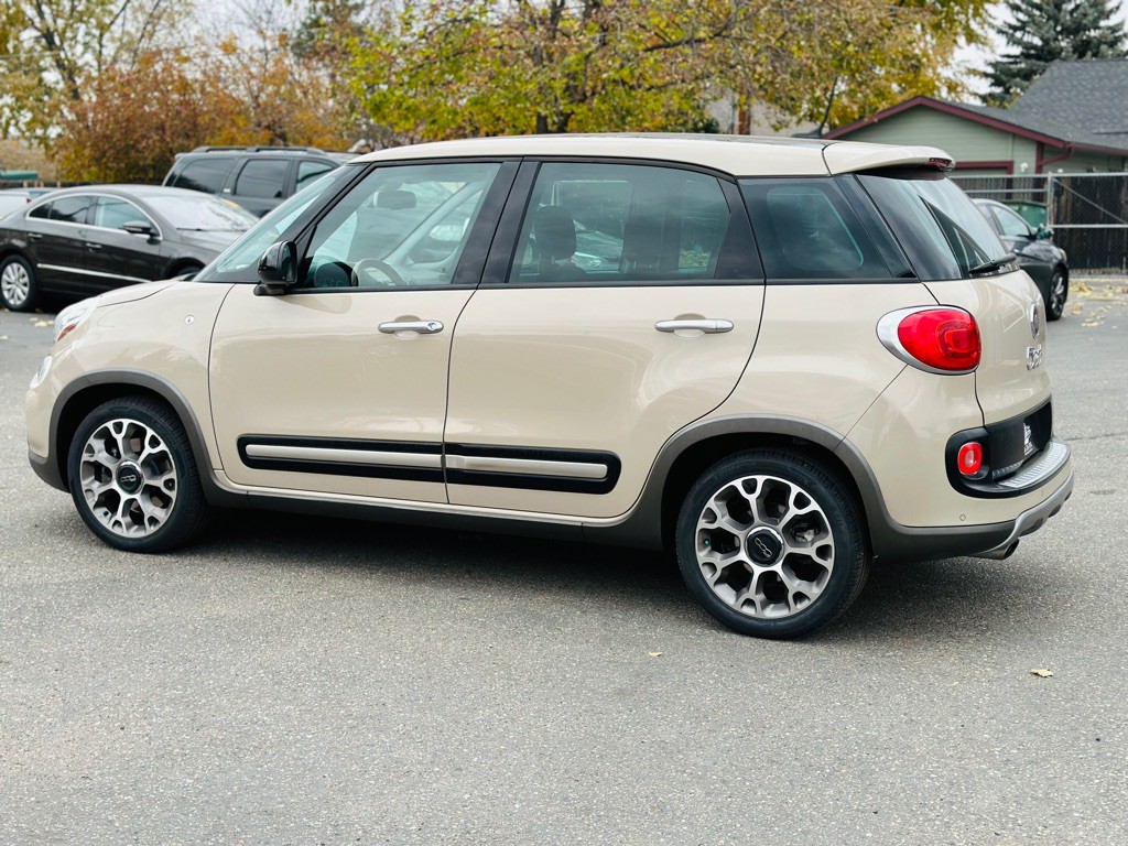 2014 FIAT 500L Image 4
