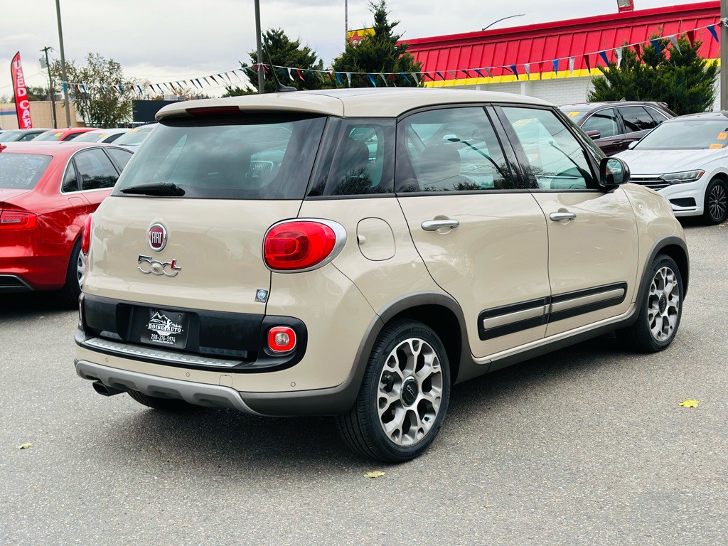 2014 FIAT 500L Image 7