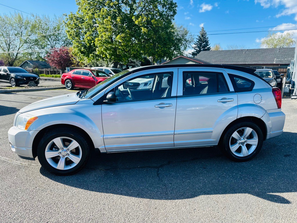 2011 Dodge Caliber Image 4